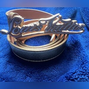 Louis Vuitton Signature Initiales Leather belt